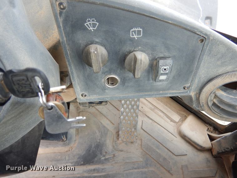 image for item DK1421 2006 Caterpillar 930G  wheel loader