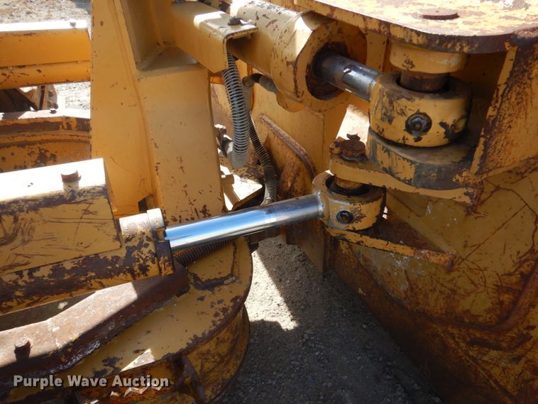 image for item DK1422 2006 Caterpillar D5G XL  dozer