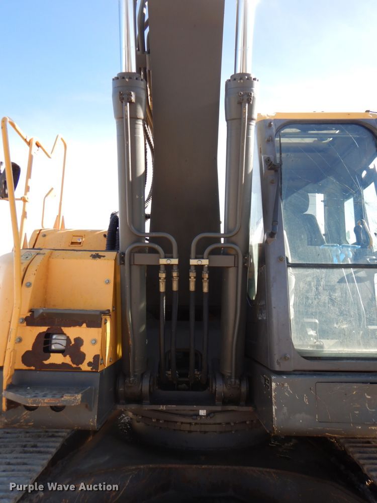 image for item DK1423 2008 Volvo ECR235CL  excavator