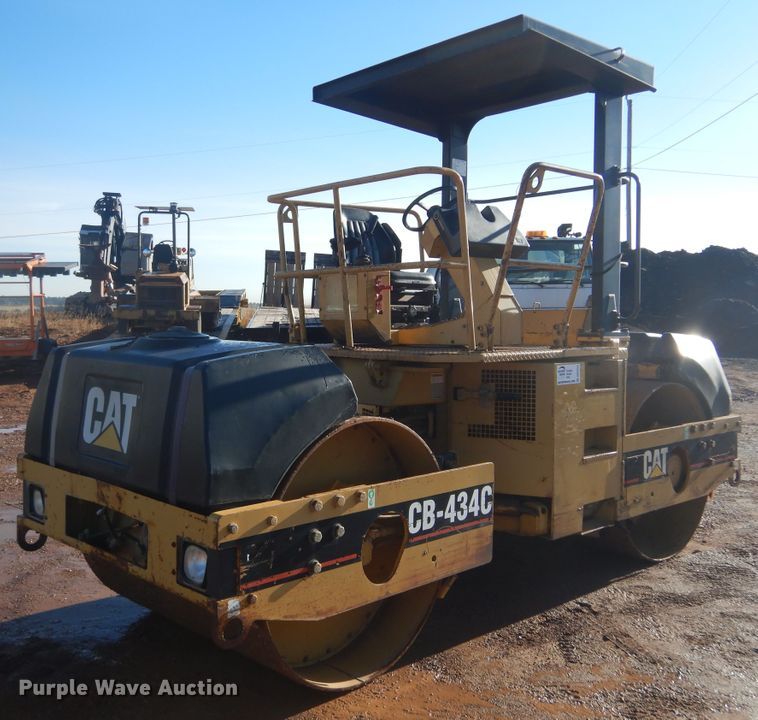 image for item DK3254 1996 Caterpillar CB-434C  double drum vibratory roller