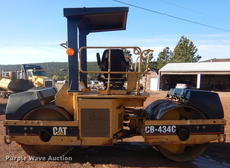 image for item DK3254 1996 Caterpillar CB-434C  double drum vibratory roller