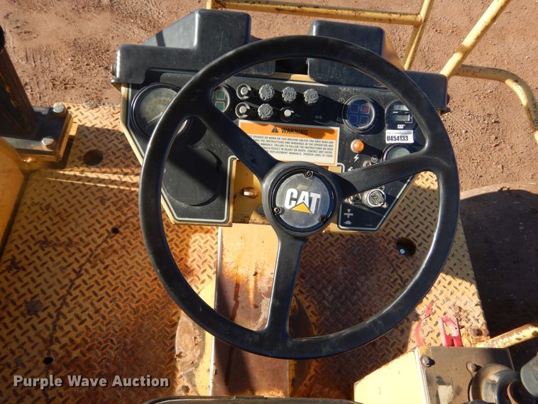 image for item DK3254 1996 Caterpillar CB-434C  double drum vibratory roller