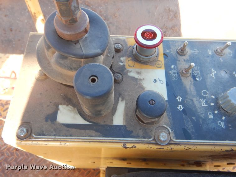 image for item DK3254 1996 Caterpillar CB-434C  double drum vibratory roller