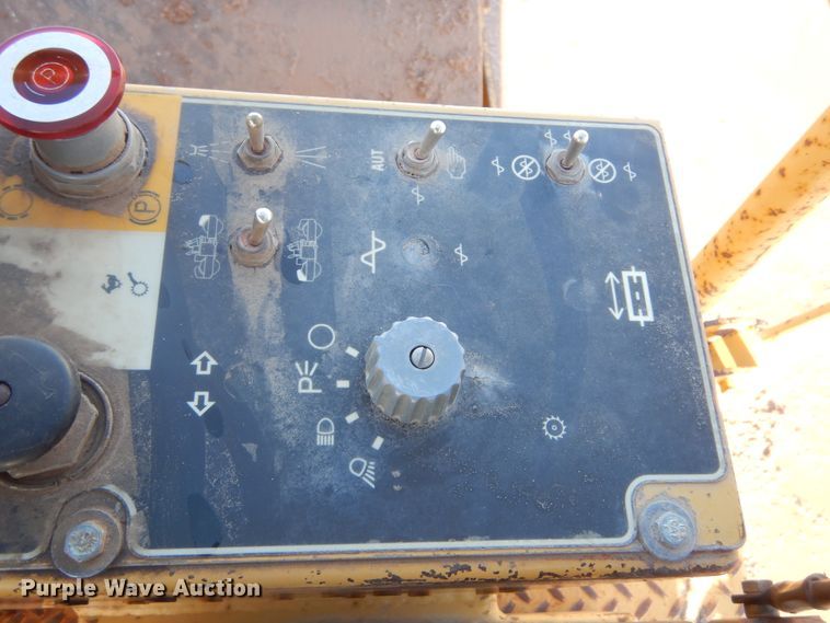 image for item DK3254 1996 Caterpillar CB-434C  double drum vibratory roller