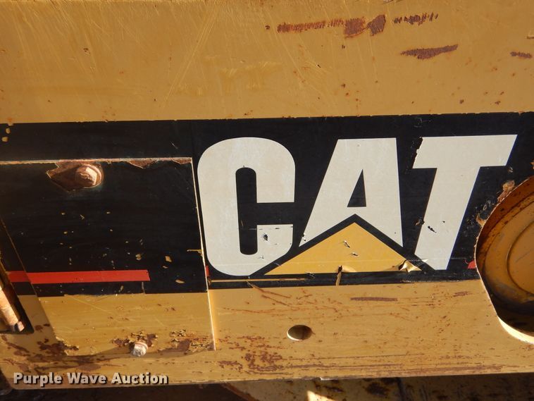 image for item DK3254 1996 Caterpillar CB-434C  double drum vibratory roller