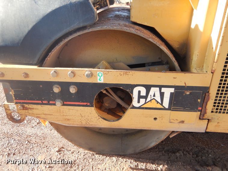 image for item DK3254 1996 Caterpillar CB-434C  double drum vibratory roller