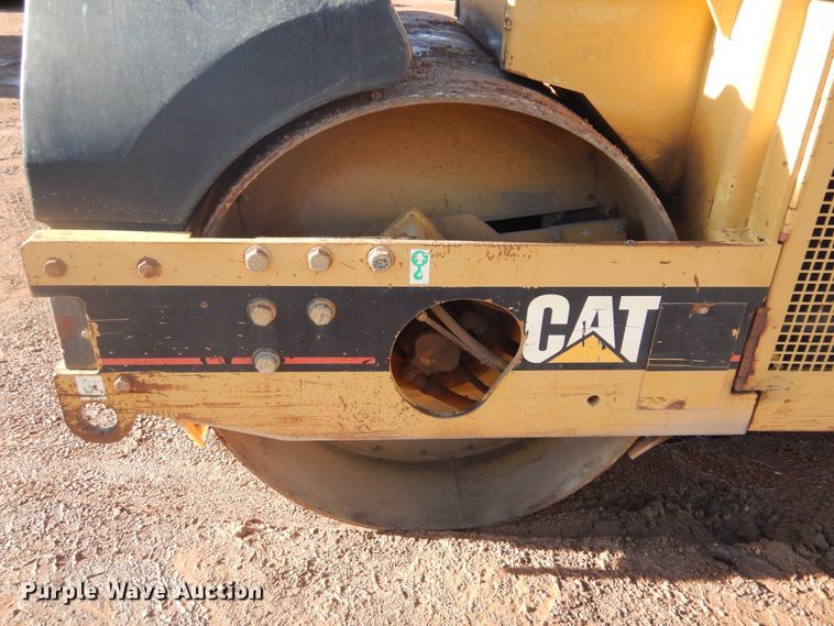 image for item DK3254 1996 Caterpillar CB-434C  double drum vibratory roller
