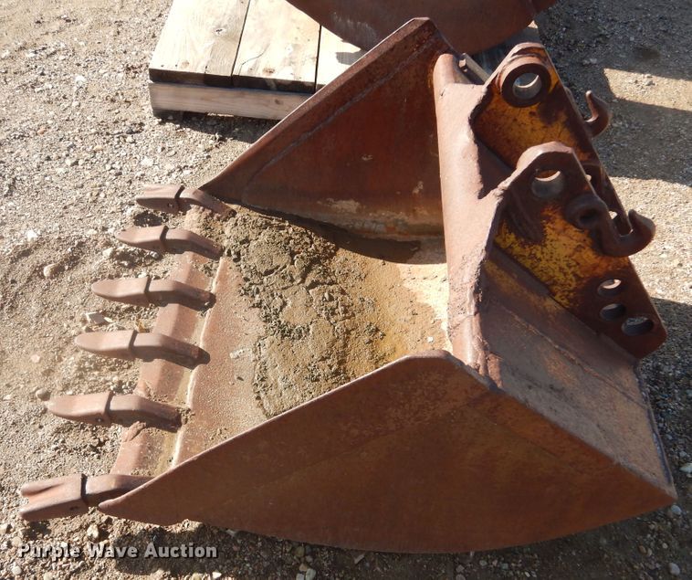 image for item DK3256 Excavator attachments