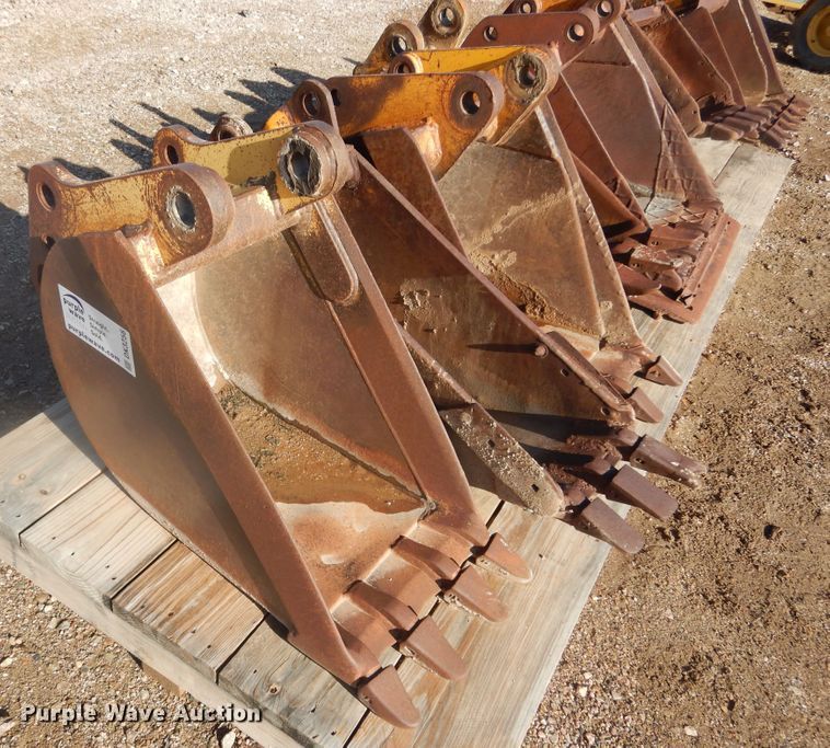 image for item DK3256 Excavator attachments