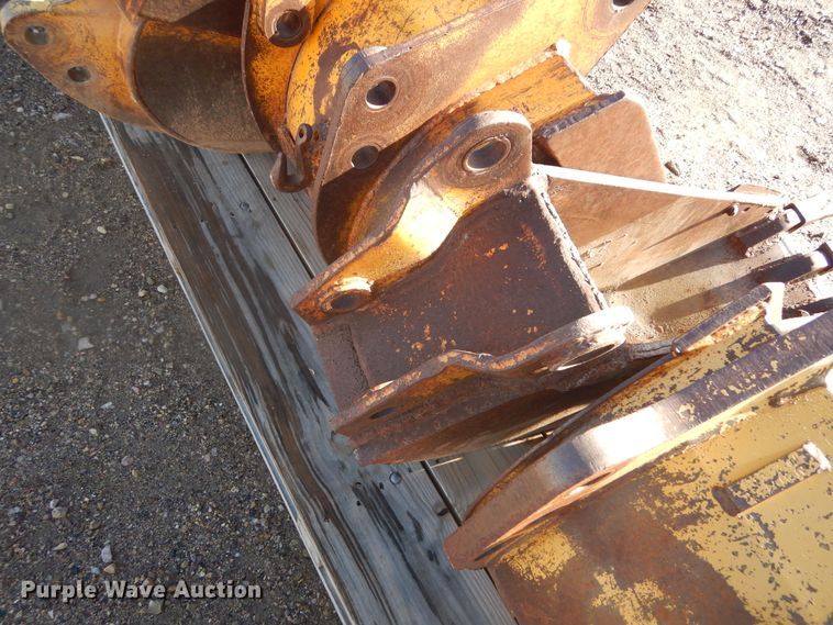 image for item DK3256 Excavator attachments