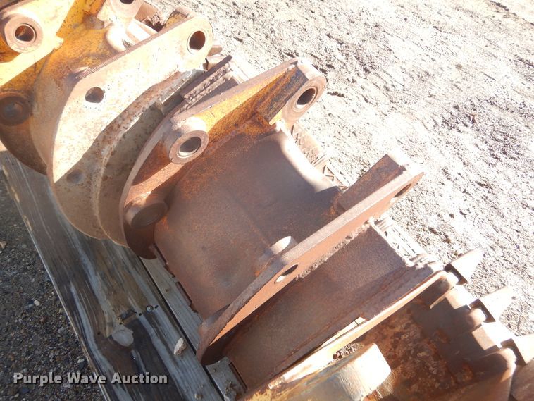 image for item DK3256 Excavator attachments
