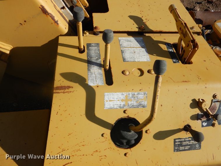 image for item DK3258 1989 Vermeer TC4  trench compactor