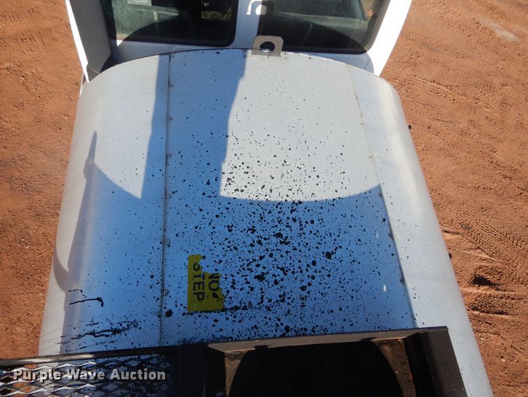 image for item DK3260 1995 Ford CF8000  oil distributor truck