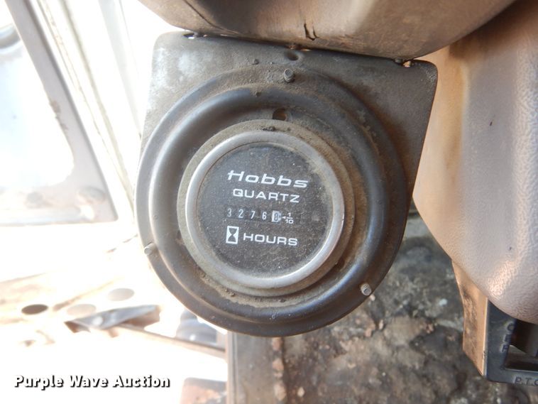 image for item DK3260 1995 Ford CF8000  oil distributor truck