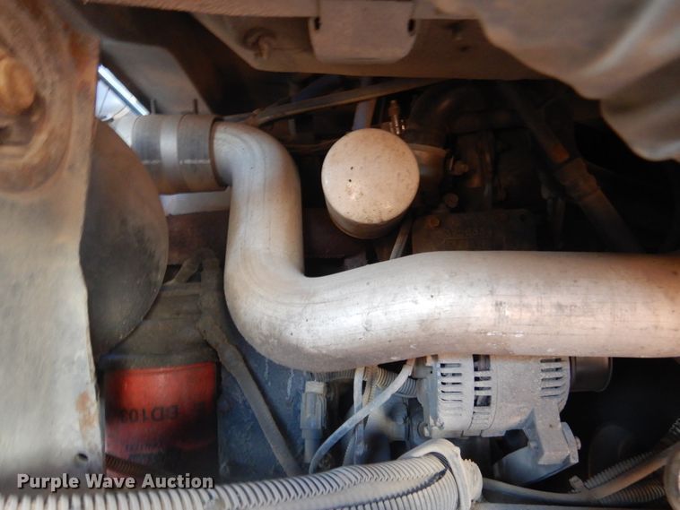 image for item DK3260 1995 Ford CF8000  oil distributor truck