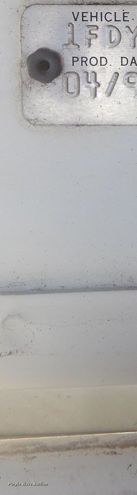 image for item DK3260 1995 Ford CF8000  oil distributor truck