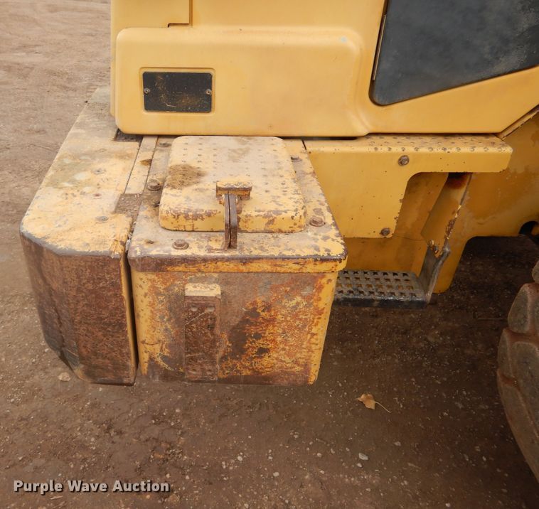 image for item DK3261 2002 Caterpillar 938G  wheel loader<br />An erroneous bid was placed in the last moments of bidding on this asset in our December 16 auction.