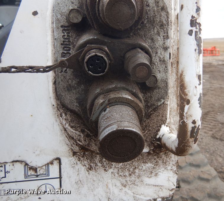 image for item DK3280 2015 Bobcat T870  tracked skid steer loader