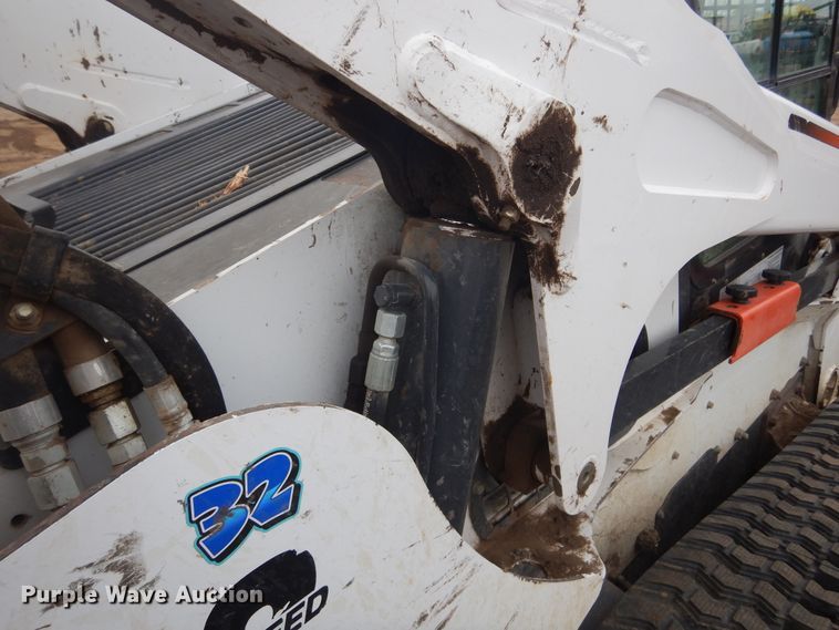 image for item DK3280 2015 Bobcat T870  tracked skid steer loader