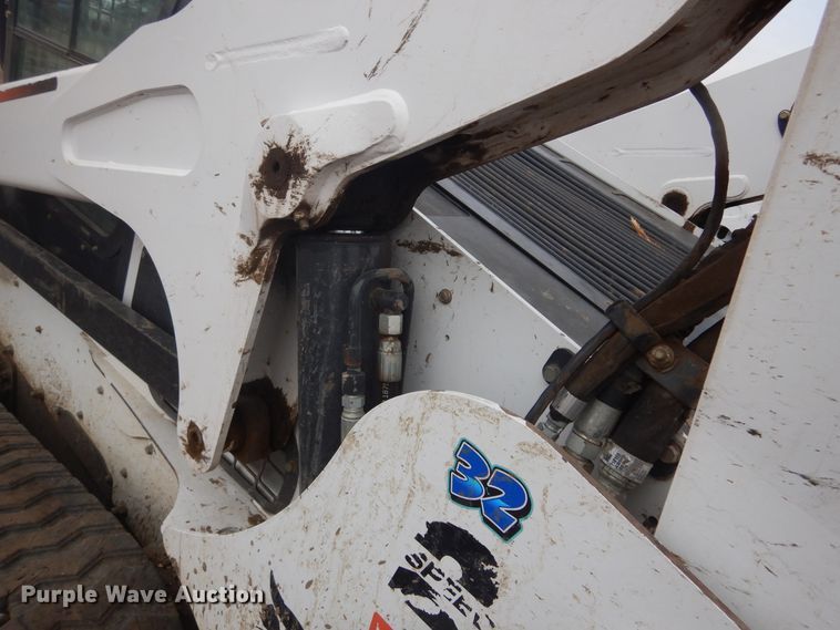 image for item DK3280 2015 Bobcat T870  tracked skid steer loader