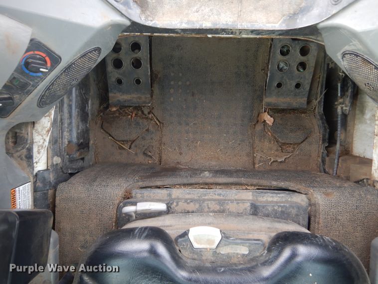 image for item DK3280 2015 Bobcat T870  tracked skid steer loader