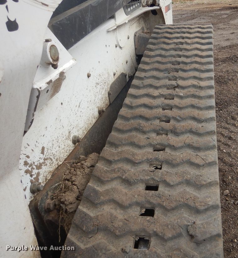 image for item DK3280 2015 Bobcat T870  tracked skid steer loader