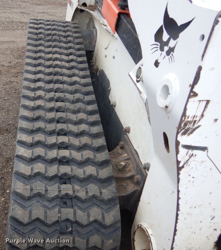 image for item DK3280 2015 Bobcat T870  tracked skid steer loader
