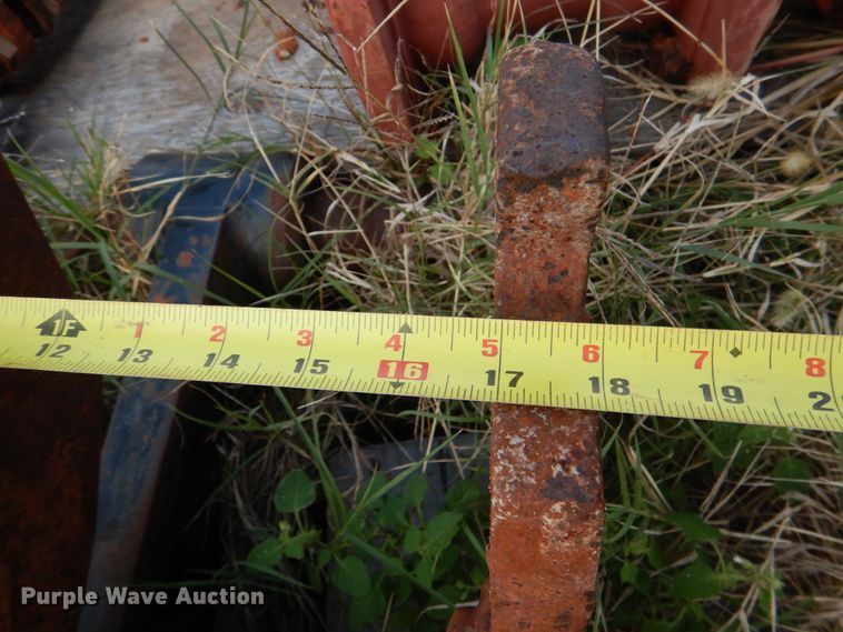 image for item DL0683 (2) excavator attachments