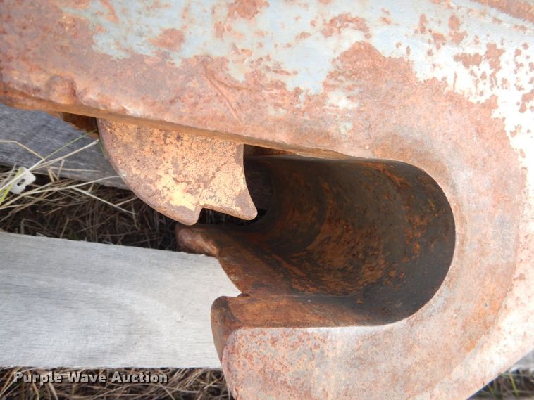 image for item DL0683 (2) excavator attachments