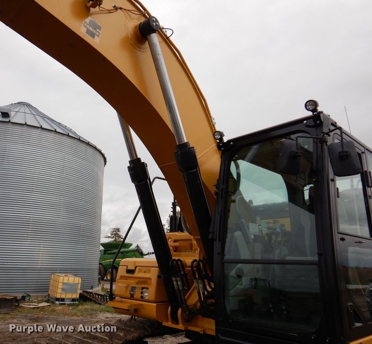 image for item DL5764 2018 Caterpillar 330F L  excavator