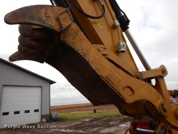 image for item DL5764 2018 Caterpillar 330F L  excavator