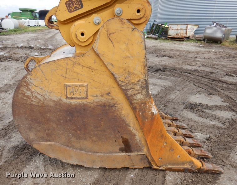 image for item DL5764 2018 Caterpillar 330F L  excavator