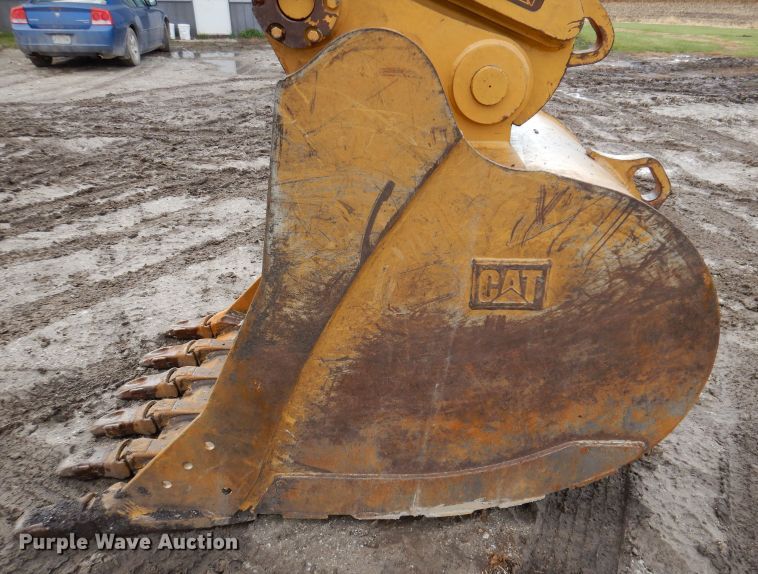 image for item DL5764 2018 Caterpillar 330F L  excavator