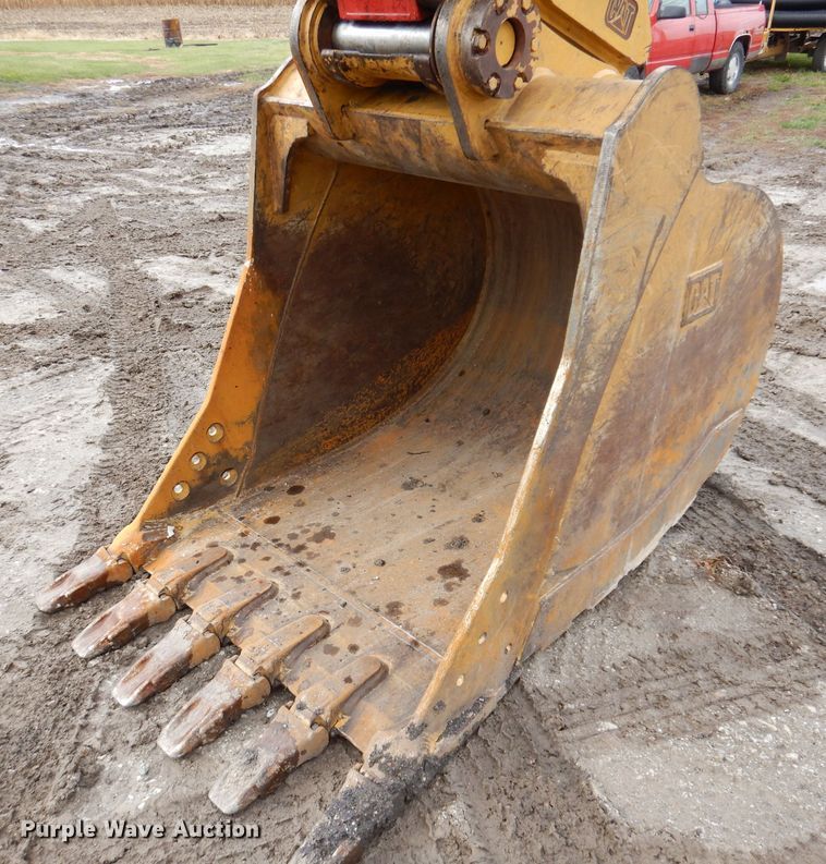 image for item DL5764 2018 Caterpillar 330F L  excavator