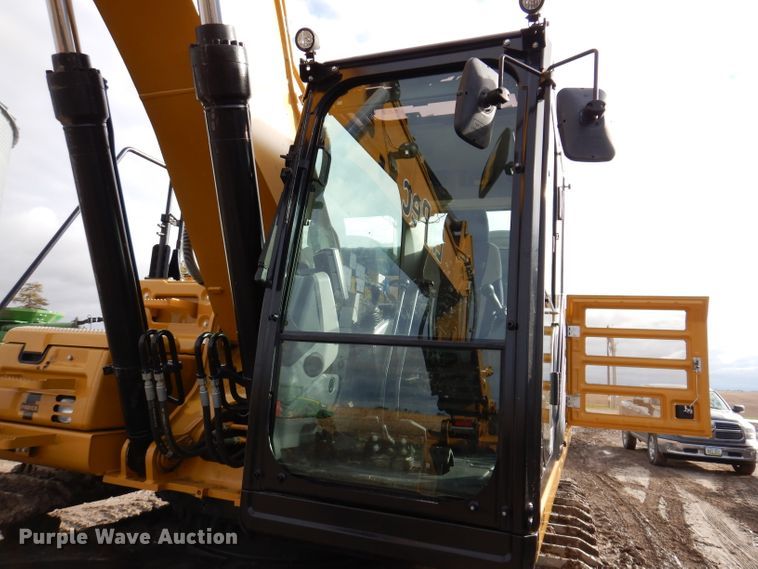 image for item DL5764 2018 Caterpillar 330F L  excavator