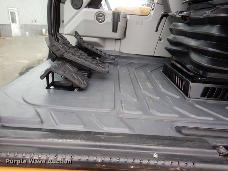 image for item DL5764 2018 Caterpillar 330F L  excavator