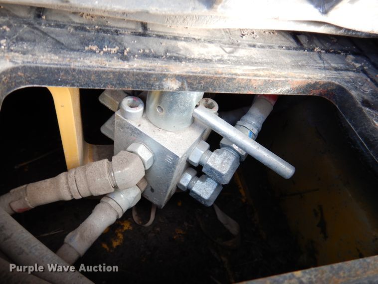 image for item DL5764 2018 Caterpillar 330F L  excavator