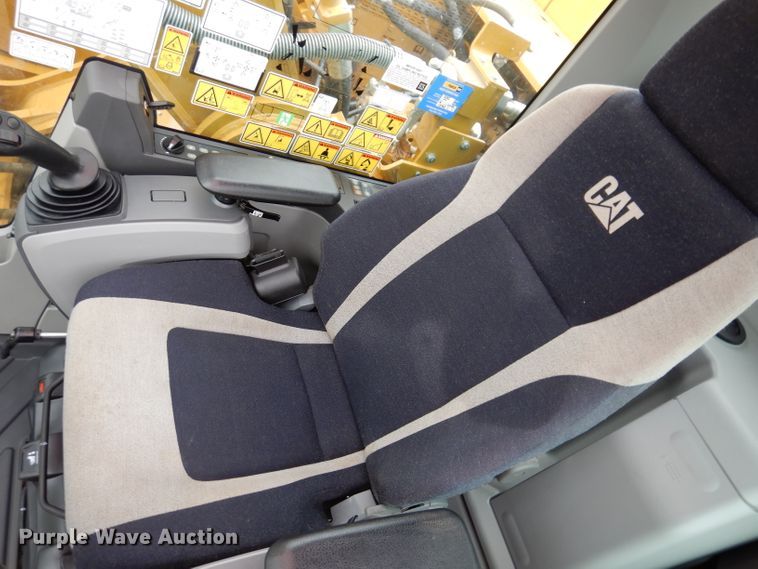 image for item DL5764 2018 Caterpillar 330F L  excavator