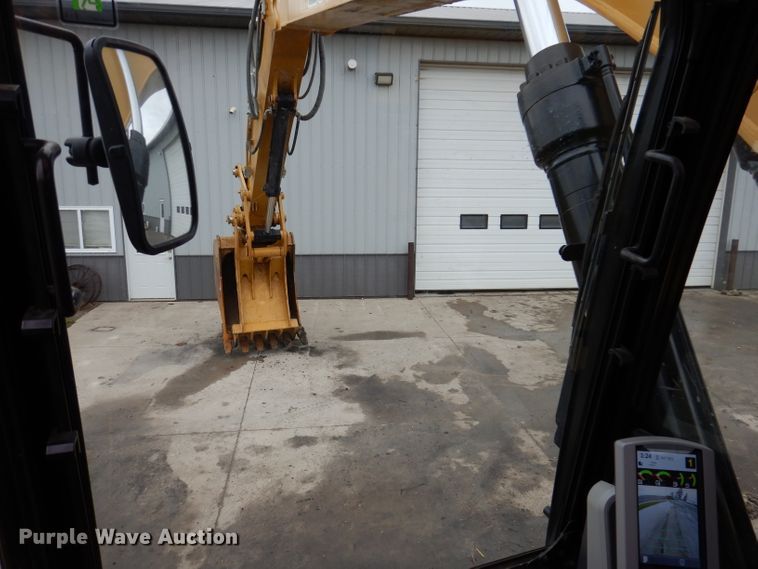 image for item DL5764 2018 Caterpillar 330F L  excavator