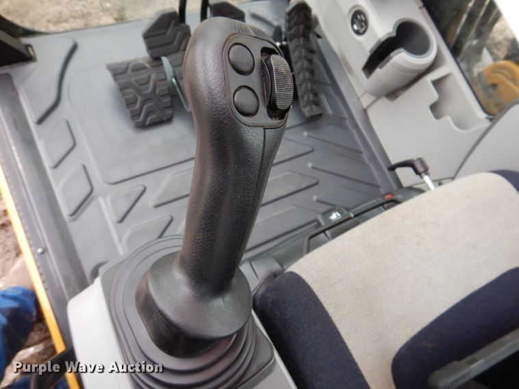 image for item DL5764 2018 Caterpillar 330F L  excavator