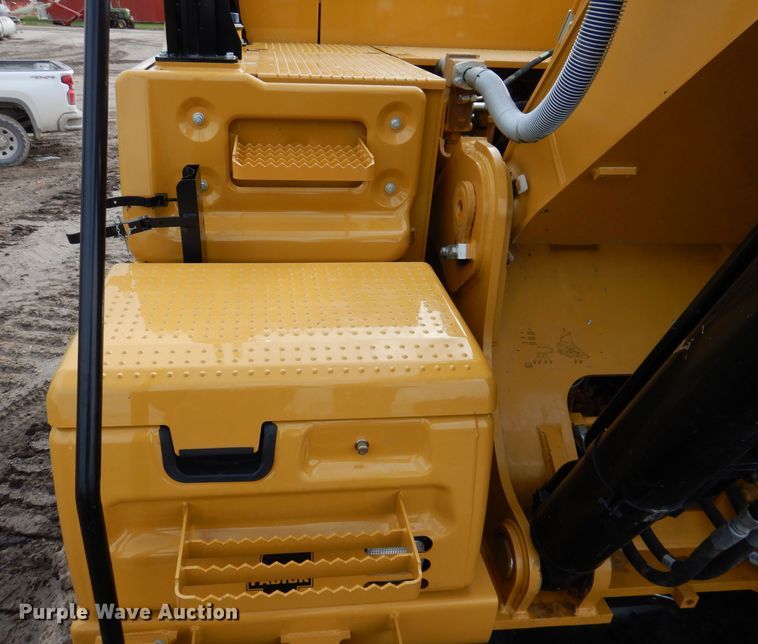 image for item DL5764 2018 Caterpillar 330F L  excavator