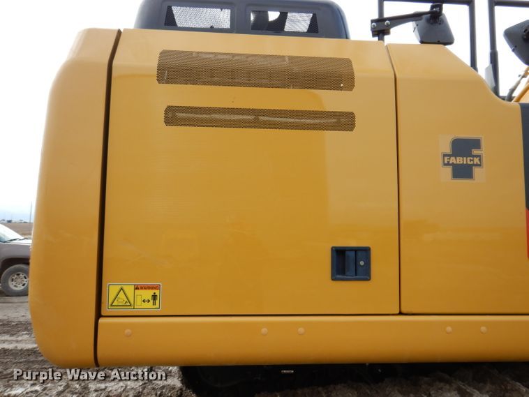image for item DL5764 2018 Caterpillar 330F L  excavator