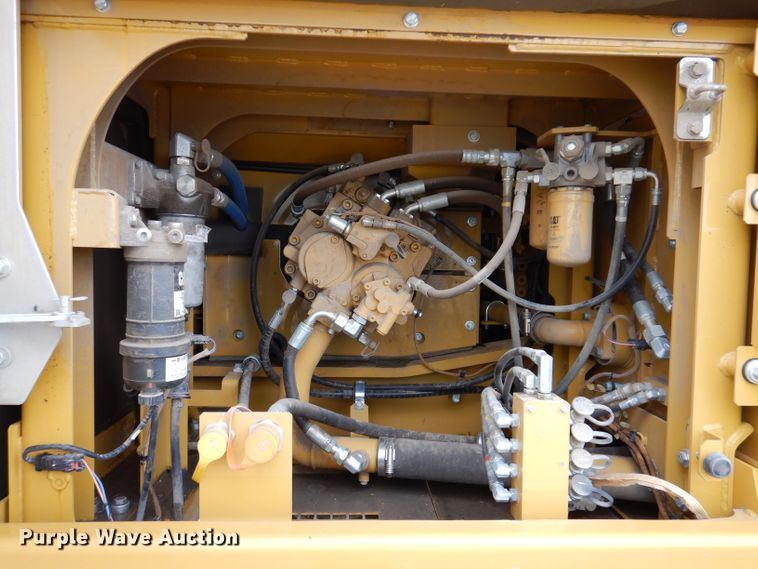 image for item DL5764 2018 Caterpillar 330F L  excavator