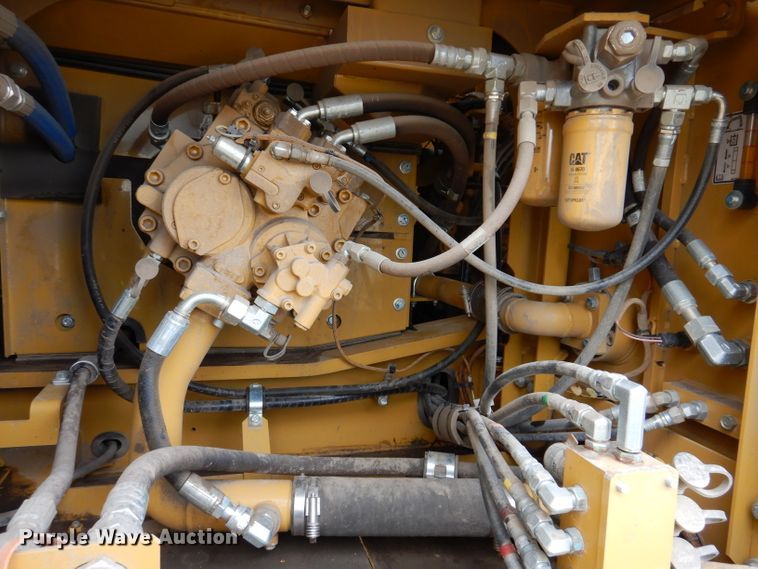 image for item DL5764 2018 Caterpillar 330F L  excavator