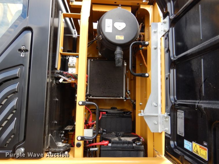 image for item DL5764 2018 Caterpillar 330F L  excavator