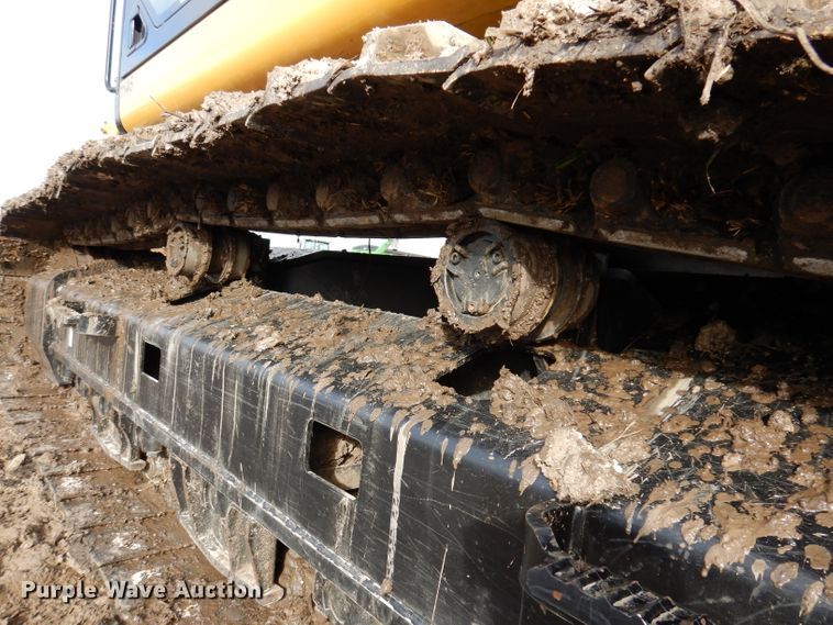 image for item DL5764 2018 Caterpillar 330F L  excavator