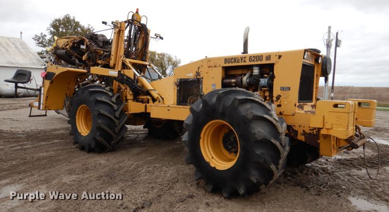 image for item DL5765 2000 Buckeye 6200M  tile plow