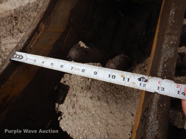 image for item DL5765 2000 Buckeye 6200M  tile plow