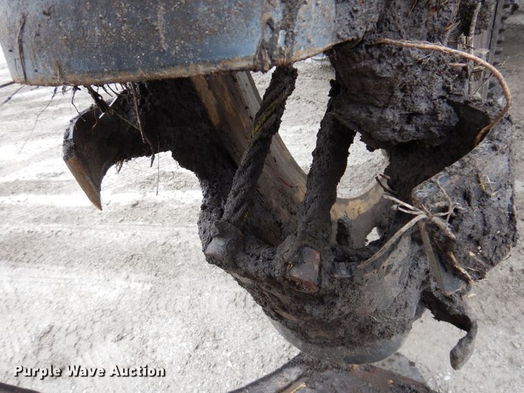 image for item DL5765 2000 Buckeye 6200M  tile plow