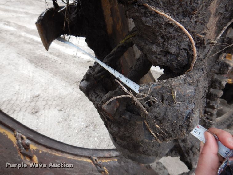 image for item DL5765 2000 Buckeye 6200M  tile plow